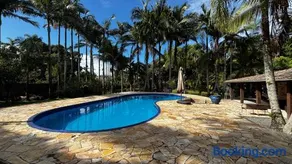 Casa Luxo Piscina com Bar, 2 Lagoas e 50m da Praia - Image 1