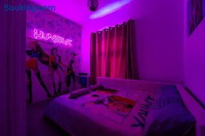 K-Pop Huntrix Cozy Stay Unique Family Retreat - Image 2