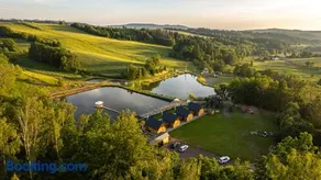 Domki Nad Stawami z Jacuzzi i Sauną 1 - Image 1