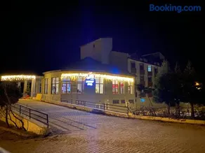 West Davraz Hotel - Image 3