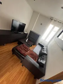 Appartement F2 bien équipé et proche de la gare et de Paris par train - Image 3