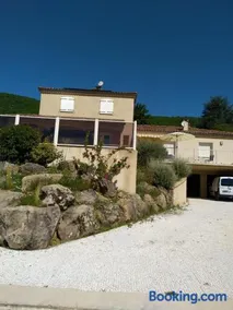 Maison accueillante à Nant avec piscine partagée - Image 1