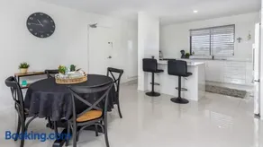 Modern Beachside Escape - Image 4