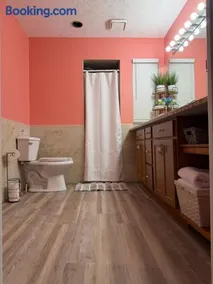The Teal Cottage - Image 3