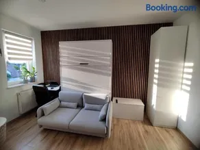 Piastów Luna Room - Image 2