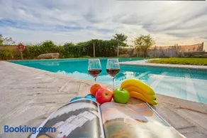 Casa Rural " Los Cuatro Olivos" - Image 1