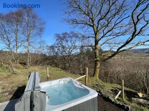 Cadderlie Cabin - Luxury Woodland Escape with Hot Tub Near Oban - Image 4