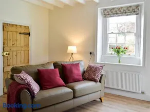 The Cottage At 1710 - Image 3
