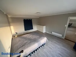 Bright apartment with a view by the sea - Image 3