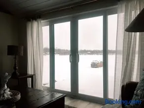 Lakefront Girls getaway Romantic Retreat low fees - Image 2