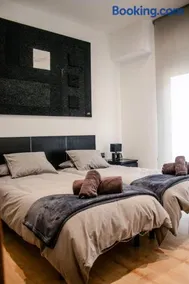 Exclusiva Villa de Lujo con piscina - Image 2