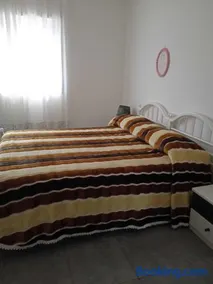 Ferienwohnung mit Terrasse und Garten | Meerblick - Image 2