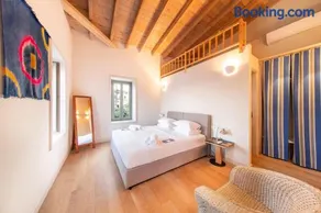 Aphrodite Villas Halki - Villa Bougainvillea - Image 2