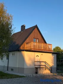 Hus med stor trädgård i lugn miljö nära havet - Image 4