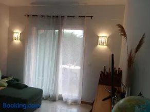 Casa unifamiliar con patio y piscina en L'Estartit- Costa Brava - Image 2