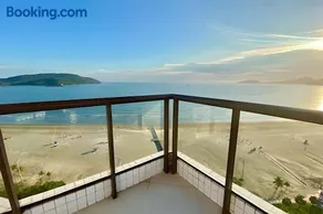 SHB - Apê incrível (pé na areia) no Gonzaga - Image 1