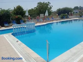 EKTOR APARTMENTS @SWIMMING POOL - Image 4