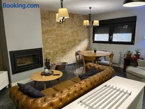 Apartamento Luxury Mestas 2 - Image 3