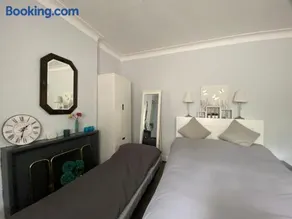 Spacious Double Studio-style room - Image 3