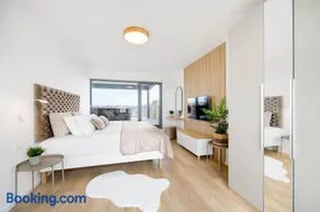 Apartment by the golf course - Image 5