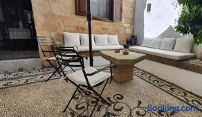 Villa Aphrodite Lindos Suites - Image 3