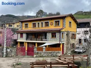 Casa Rural MONTE ROBLO - Image 1