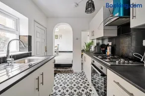 Modern Bletchley home with stylish decor - Image 4