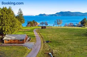 Obstruction Pass Cottage - Image 1