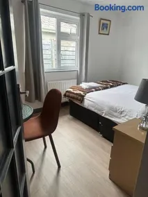Cosy room in a private house - Image 3