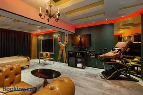 Mask Hotel - Image 4