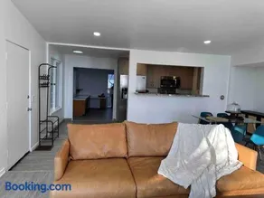 30 PCT OFF!! Limited Time! Malibu Ocean Wave with King Bed, Walking to Beach and Hiking - Image 3
