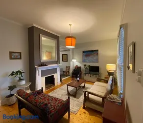 Loose Leaf Cottage - Image 1