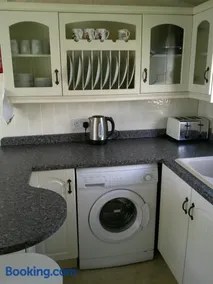 The Wolds Vogue II 6 Berth Central Heated FREE WIFI - Image 3