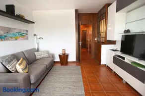 Like-home-T1 Apt-Sea View, near the beach - Image 2
