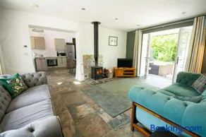 Coach House - Image 2