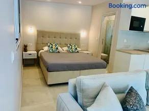 Thelfi Luxury studio in Attica - close to varkiza beach - Sea view - Image 3