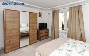 Prestige Apartament - Image 2