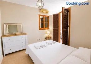 Casablanca Villa by HolidayKeys - Image 5