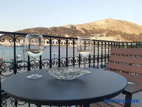 Yatrissa Boutique Apartments - Image 2