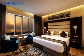 Beach View Hotel - Image 2