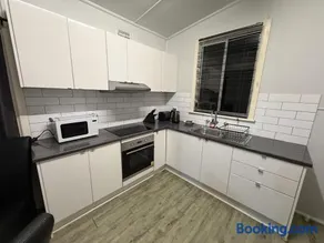 Dobie St Apartments 21 - Image 2