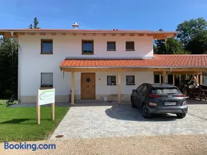 Appartement adapté aux familles avec terrasse et jardin | Vue jardin - Image 4