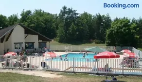 ZEcamping 3 étoiles animaux acceptés tennis piscine et soirées animées - Image 1