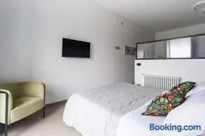 Archihouse Suites - Image 5