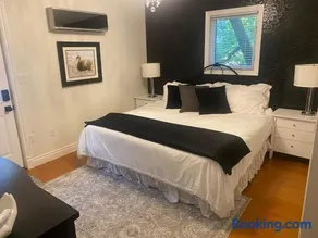 North of Avon B&B Suites - Image 4