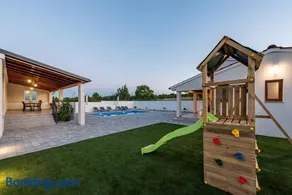 Villa mit Grill, Terrasse und privatem Pool - Image 5