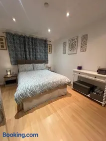 The Bungalow by SJP - Double Room - Image 5