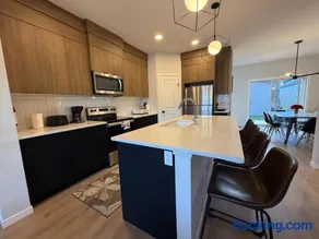 Beautiful New House in Alpine Park, Calgary - Image 2