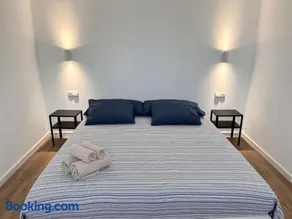 Modern Luxury Villa - Image 2