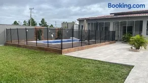 Casa com piscina aquecida Perto da praia em Bellatorres - Image 2